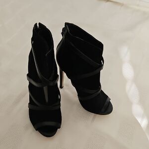 Elegant Black Stiletto Heels
